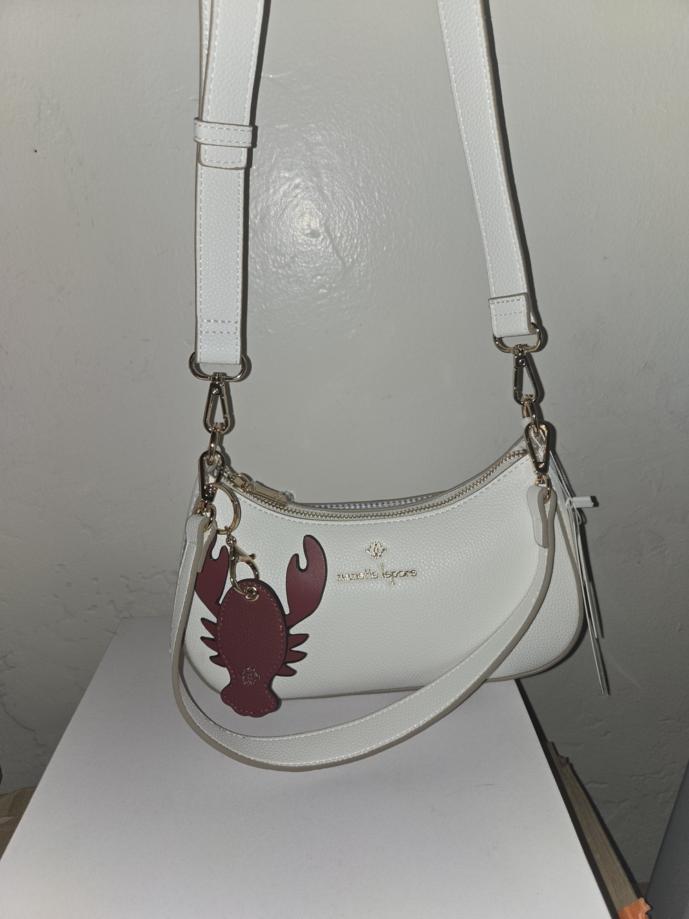 NWT 🏷 Nanette Lepore Shoulder Bag 👜 With Lobster 🦞 Bag Charm - Picture 2 of 6